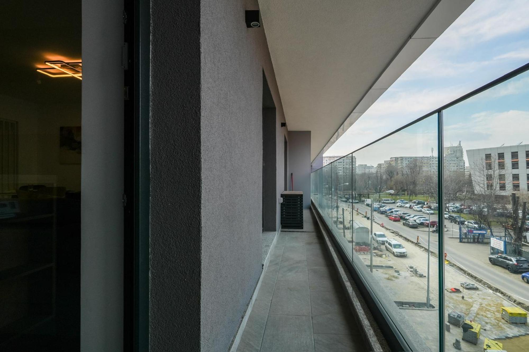 Sandra - Park-View Apt With Balcony & Parking Бухарест Экстерьер фото